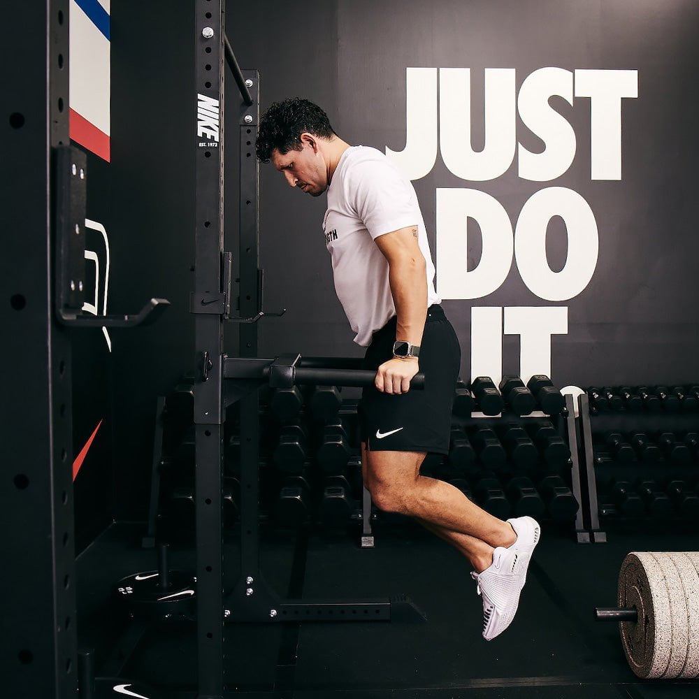 Nike Strength Dip Station