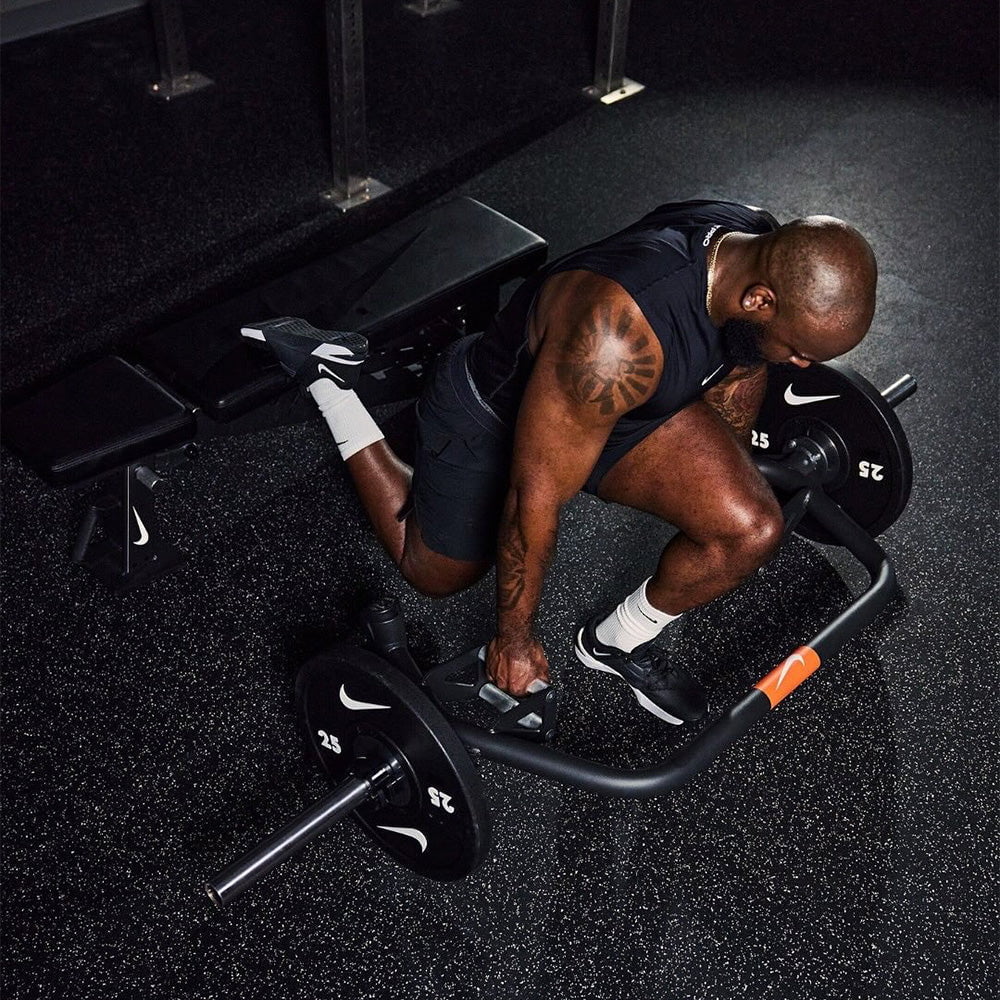 Nike Strength Open Trap Bar – Black / Orange