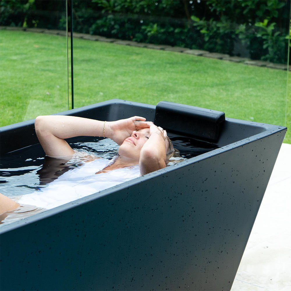 Revel Edur Noir Ice Bath Tub - Acrylic Ice Bath